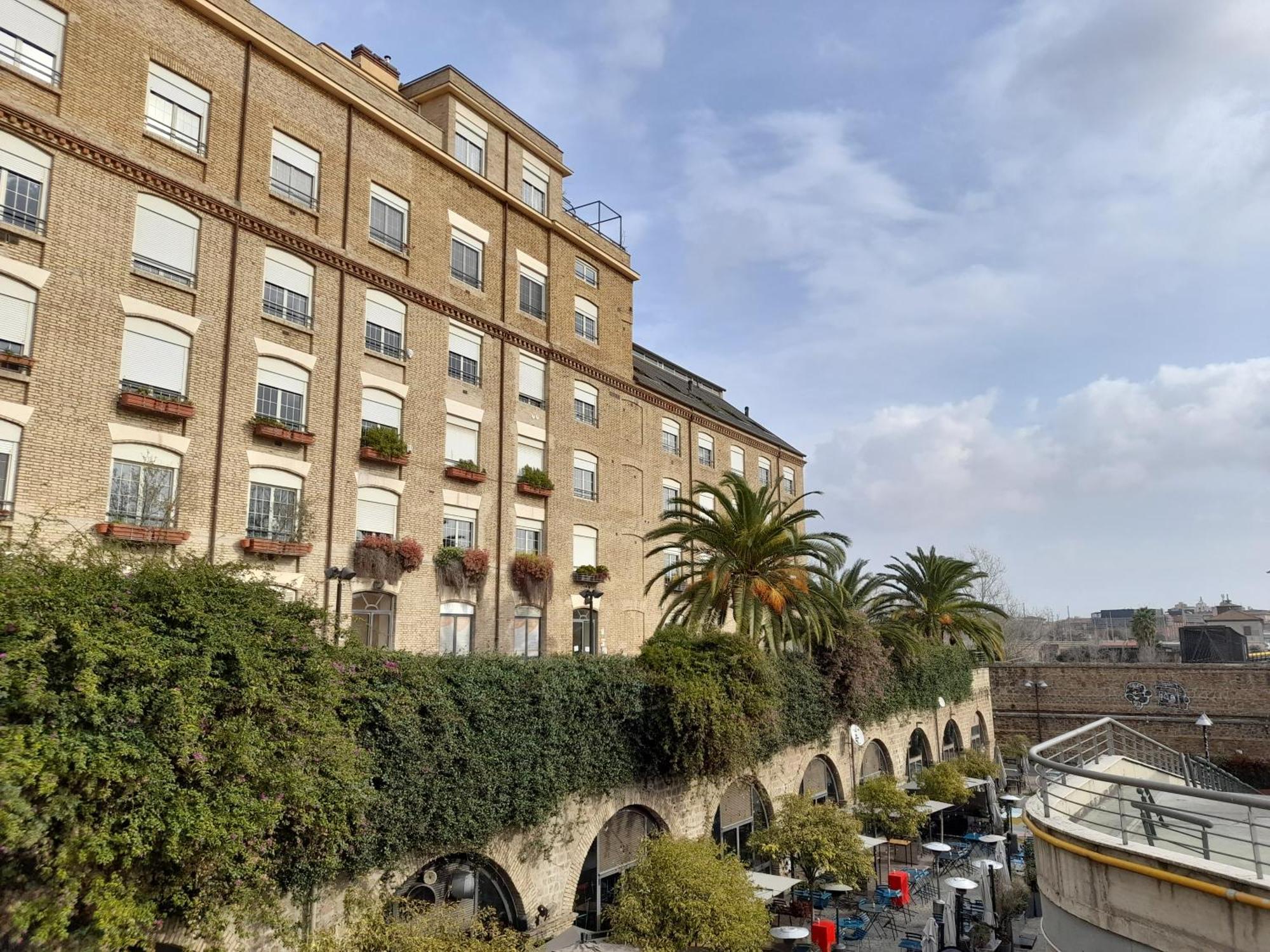 Industrial Loft Trastevere Station Рим Екстериор снимка