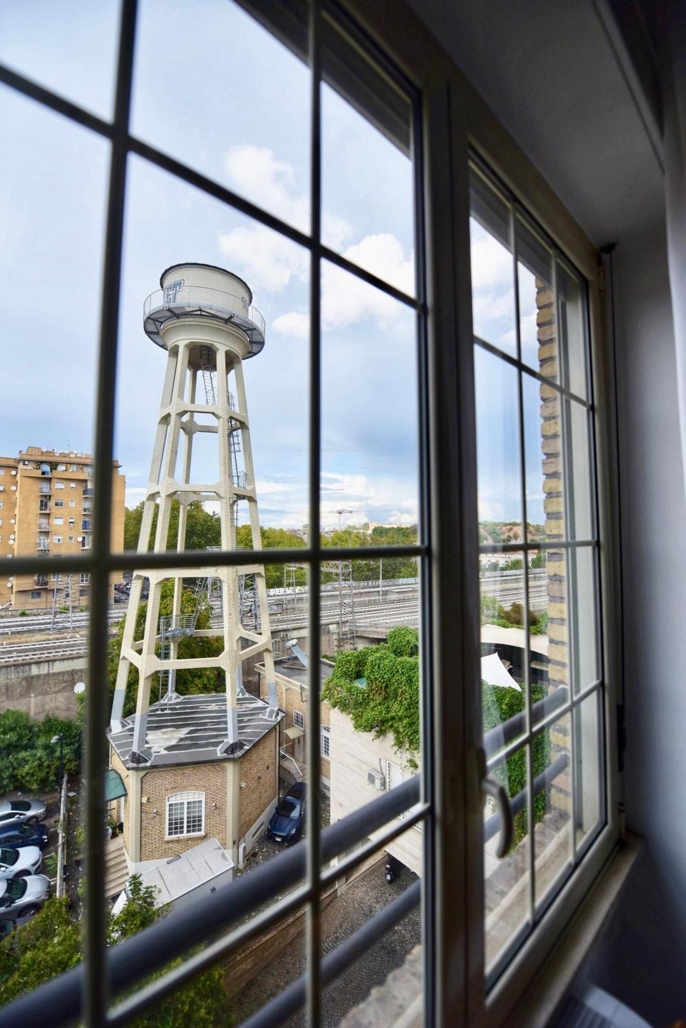 Industrial Loft Trastevere Station Рим Екстериор снимка